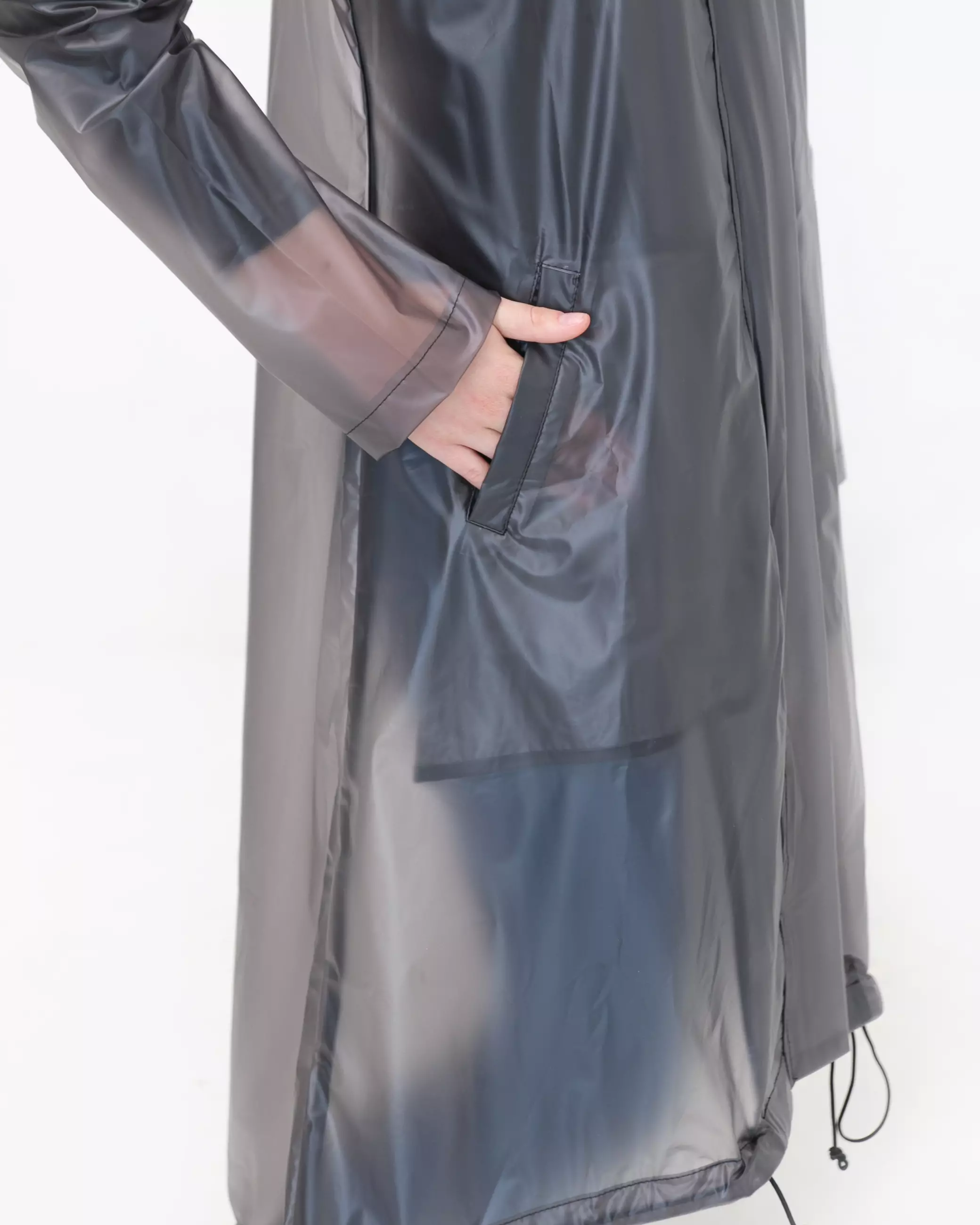 Qansha Raincoat Black
