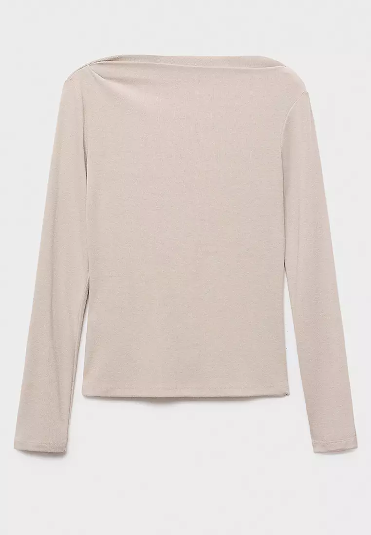 Long-Sleeved Boat-Neck T-Shirt