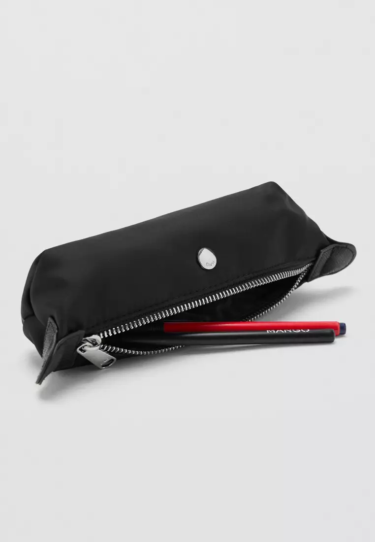 Pouch With Zip