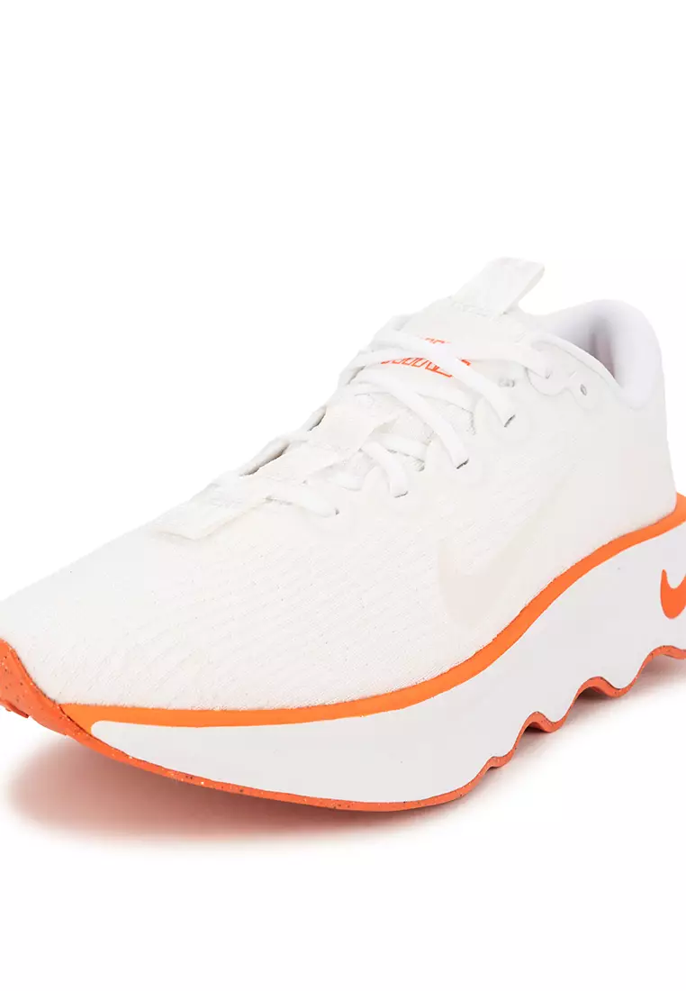 Motiva Walking Shoes