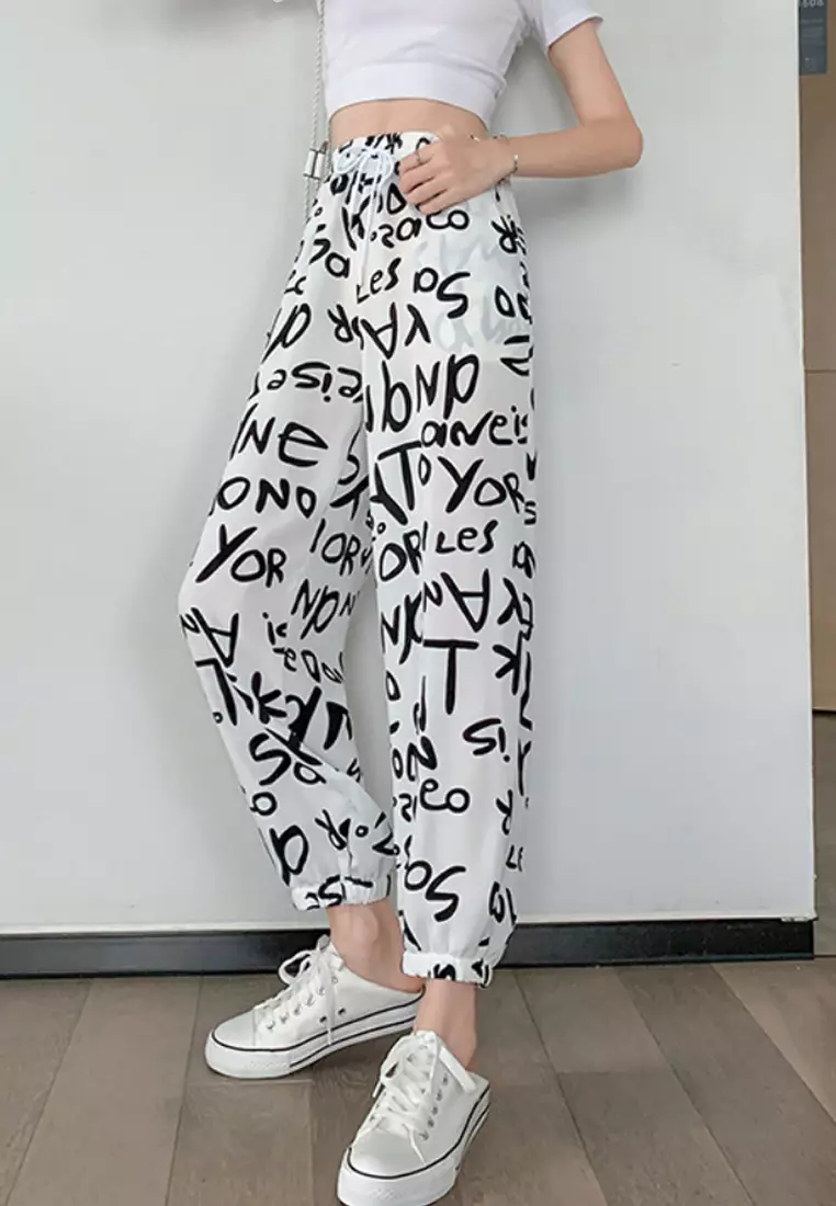 White printed baggy pants