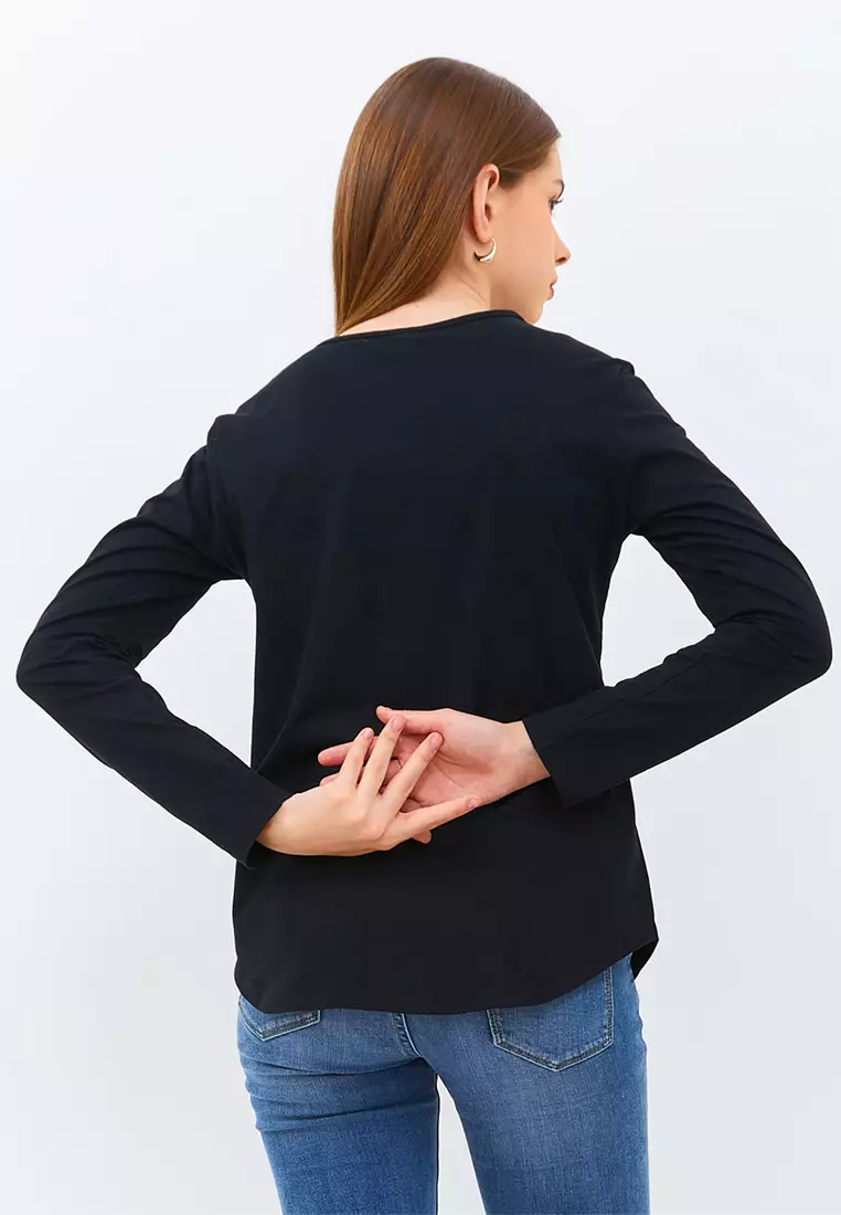 C2 Pipsie Black T-Shirt Wanita