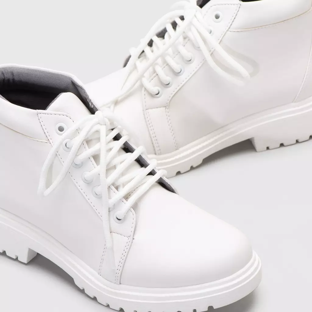 Butterpop Boots White