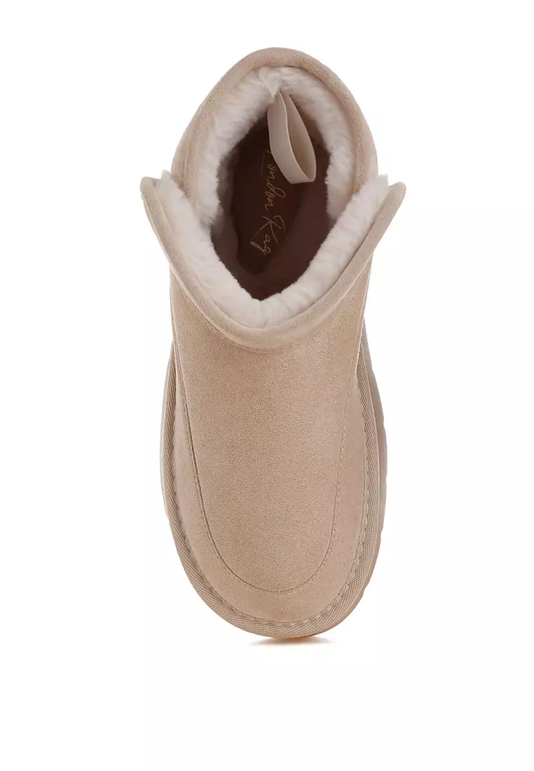 Sepatu Bot Salju Bertumit Tebal di Pasir