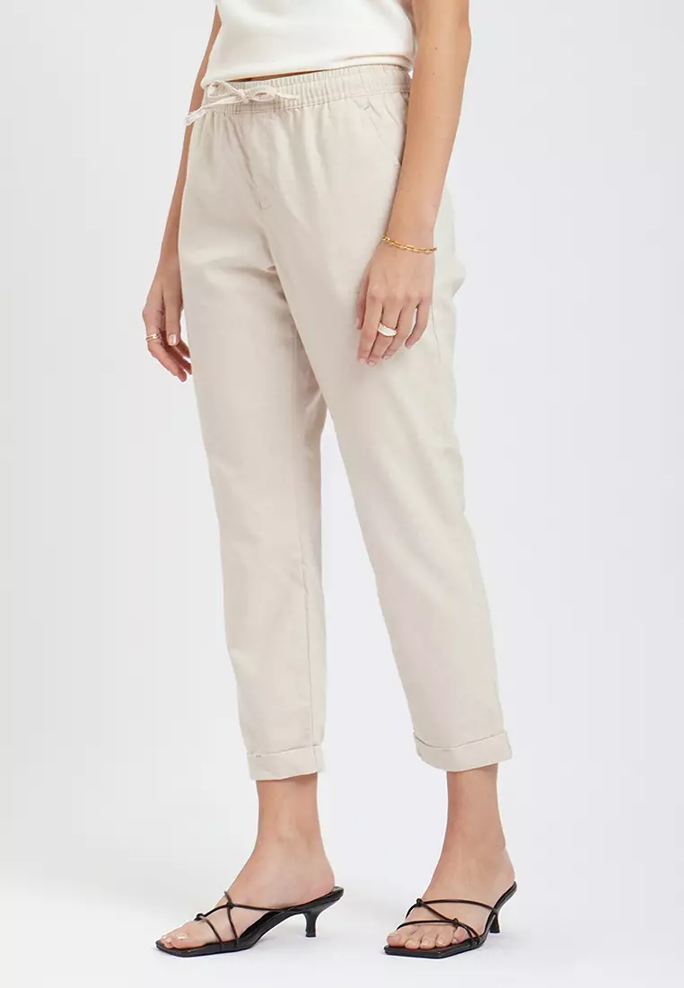 Chic Fit Linen Pull-On Pants