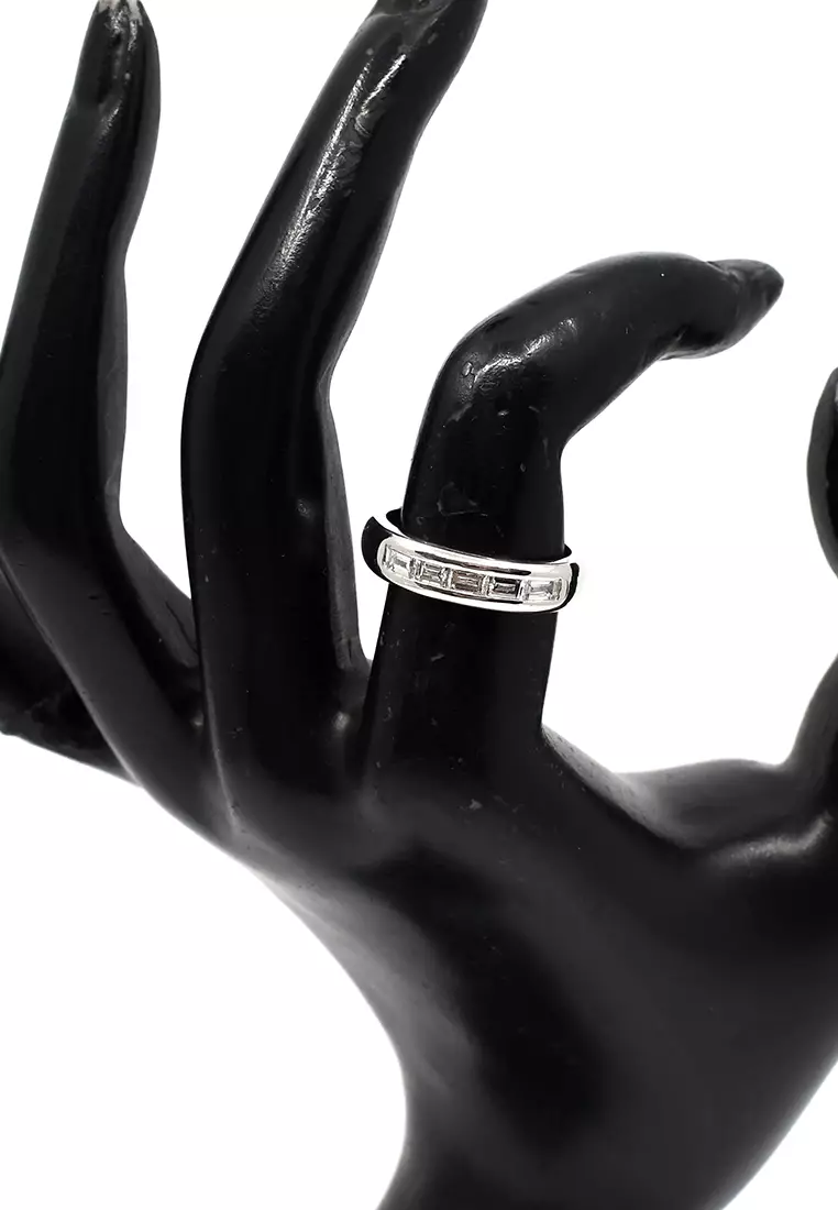 14K White Gold Lady Ring with Diamonds