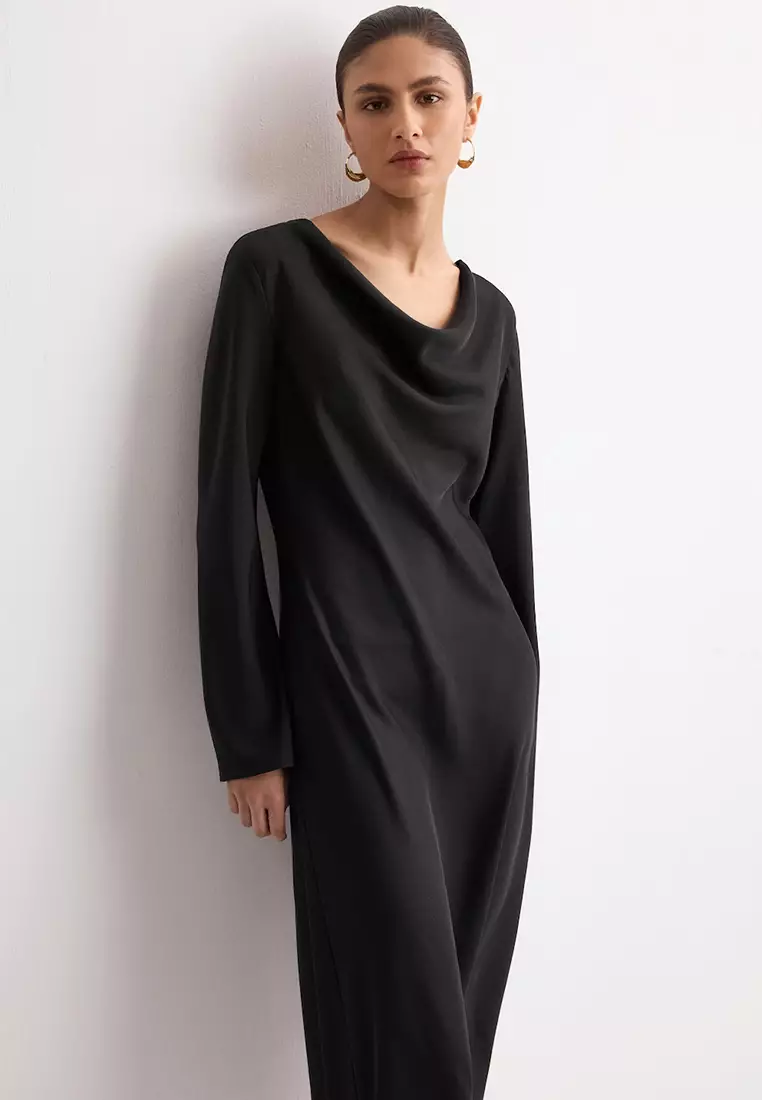 Long Dress With Draped Neck
