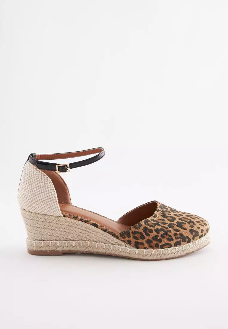 Comfort wedges discount closed toe