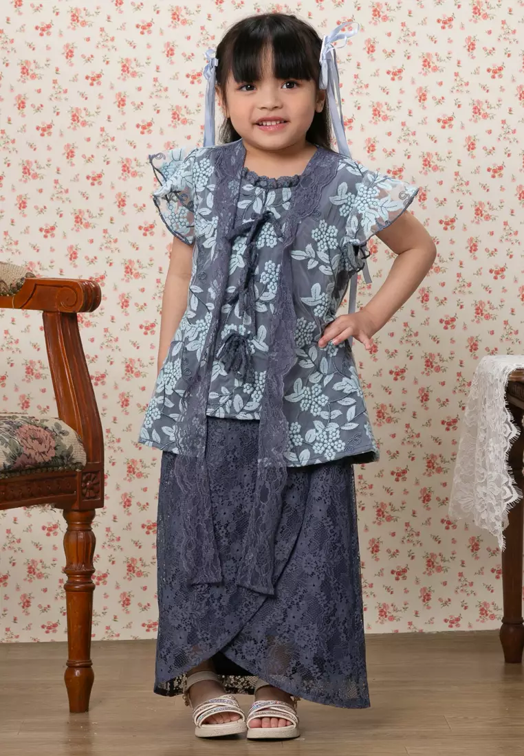 RAISHA LACE KEBAYA SET