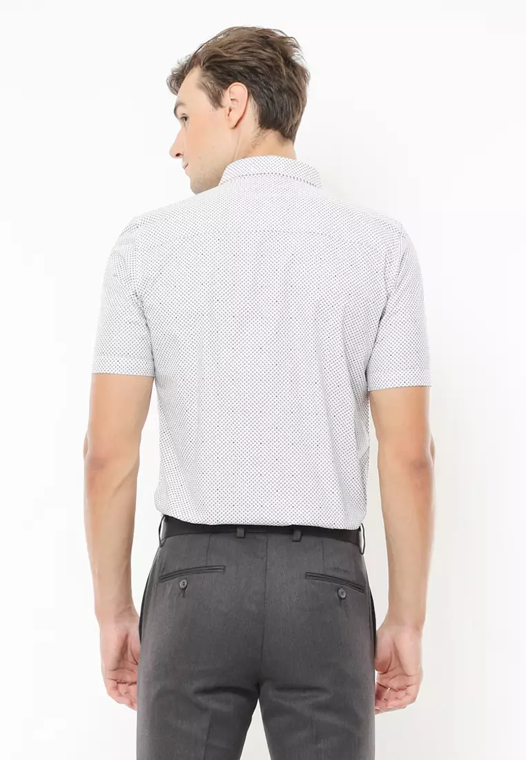 Johnwin - Kemeja Slim Fit - Kemeja Formal - Motif Garis Kecil - Putih - FSH.650.K380.732.C-S/S