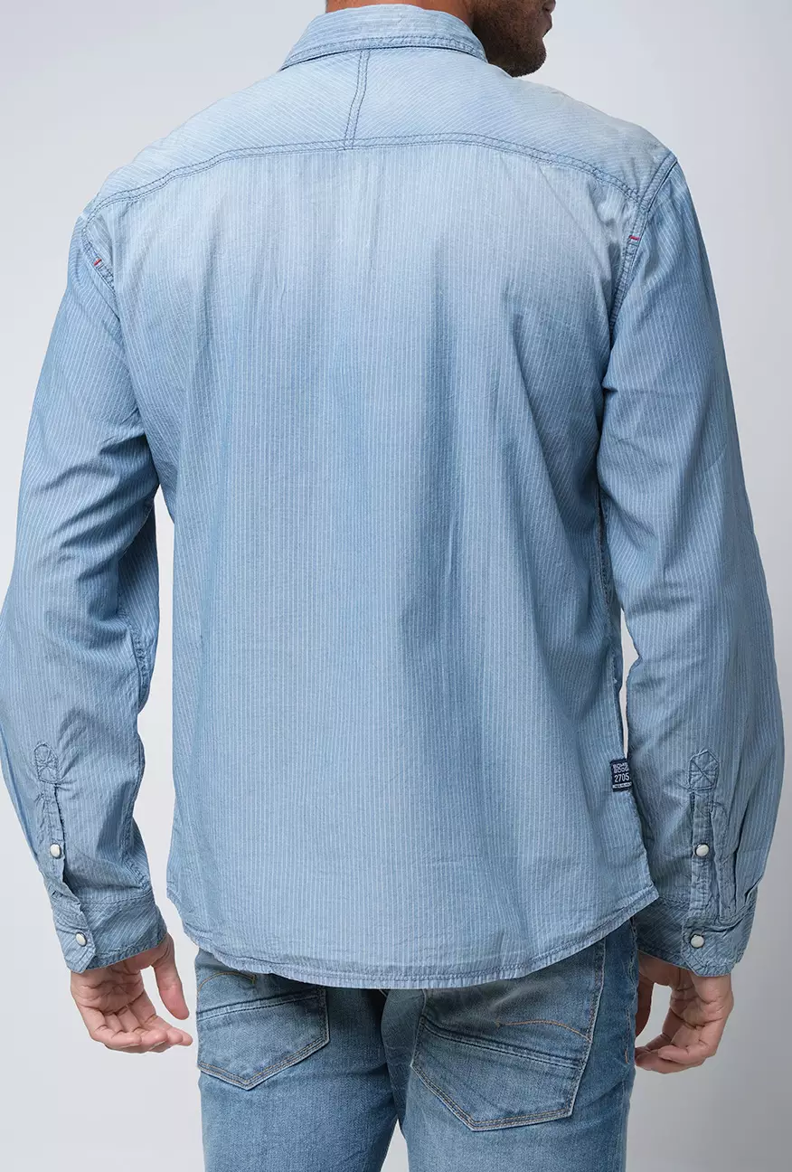 Kemeja Pria Chambray Eraser
