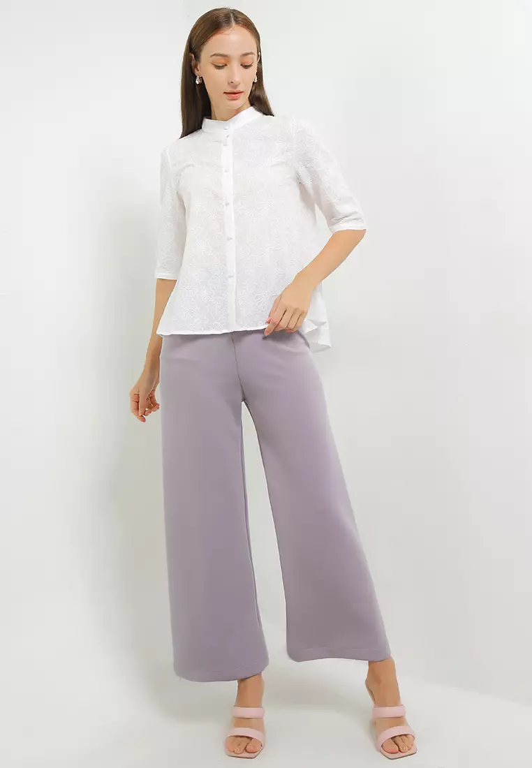 S/S Flo Embroidery Hi Lo Shirt