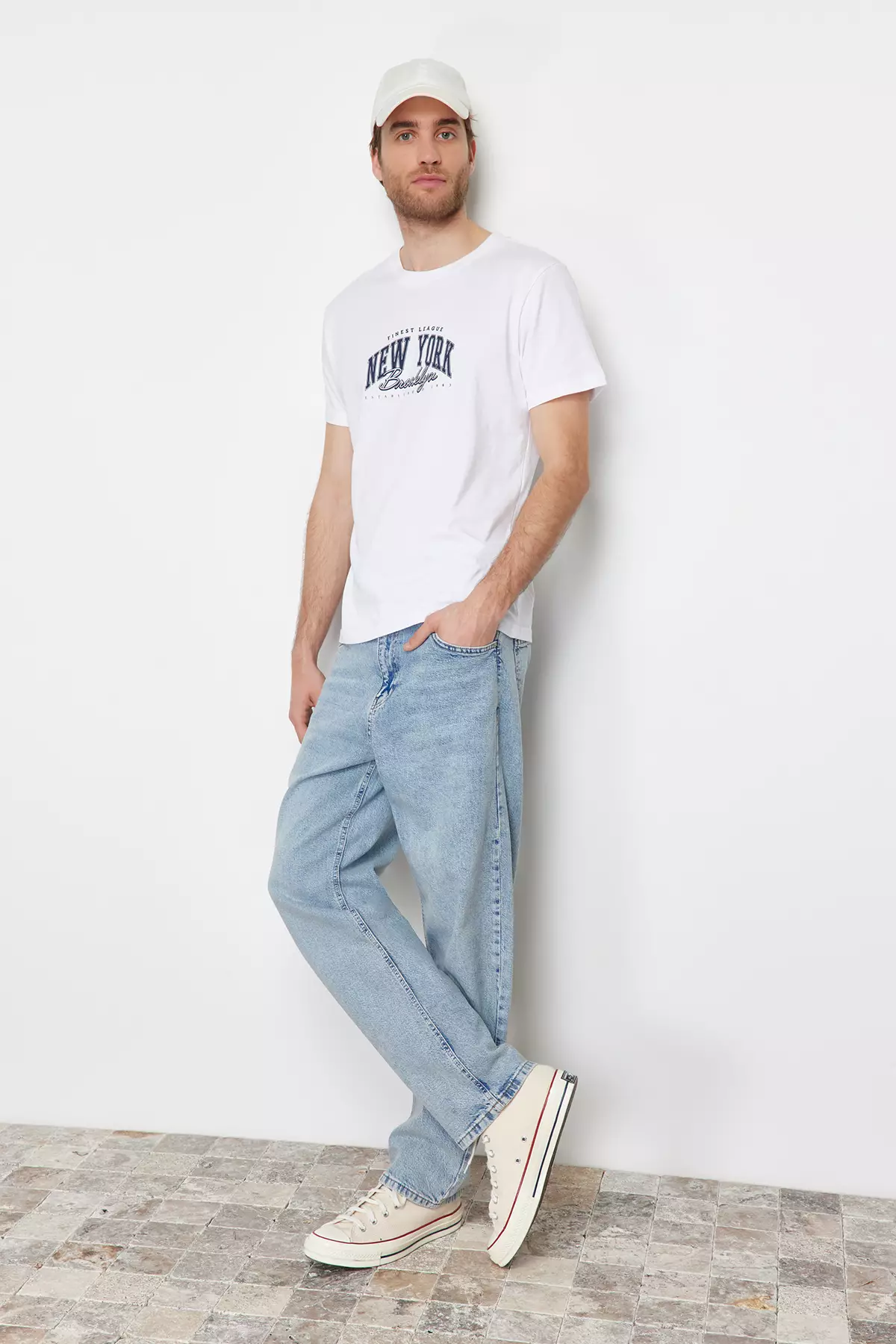 Straight Cut Jeans