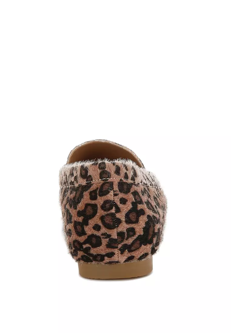 Sepatu Loafer Datar Motif Macan Tutul