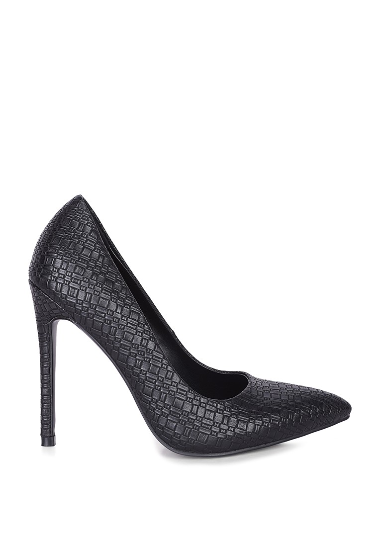 High Heel Pointed Toe Pumps in Black