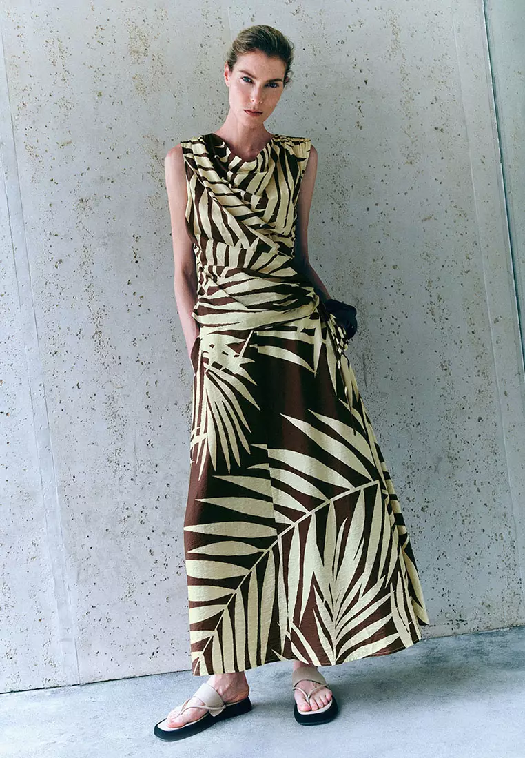 无袖袖荡领罩衫衬衫