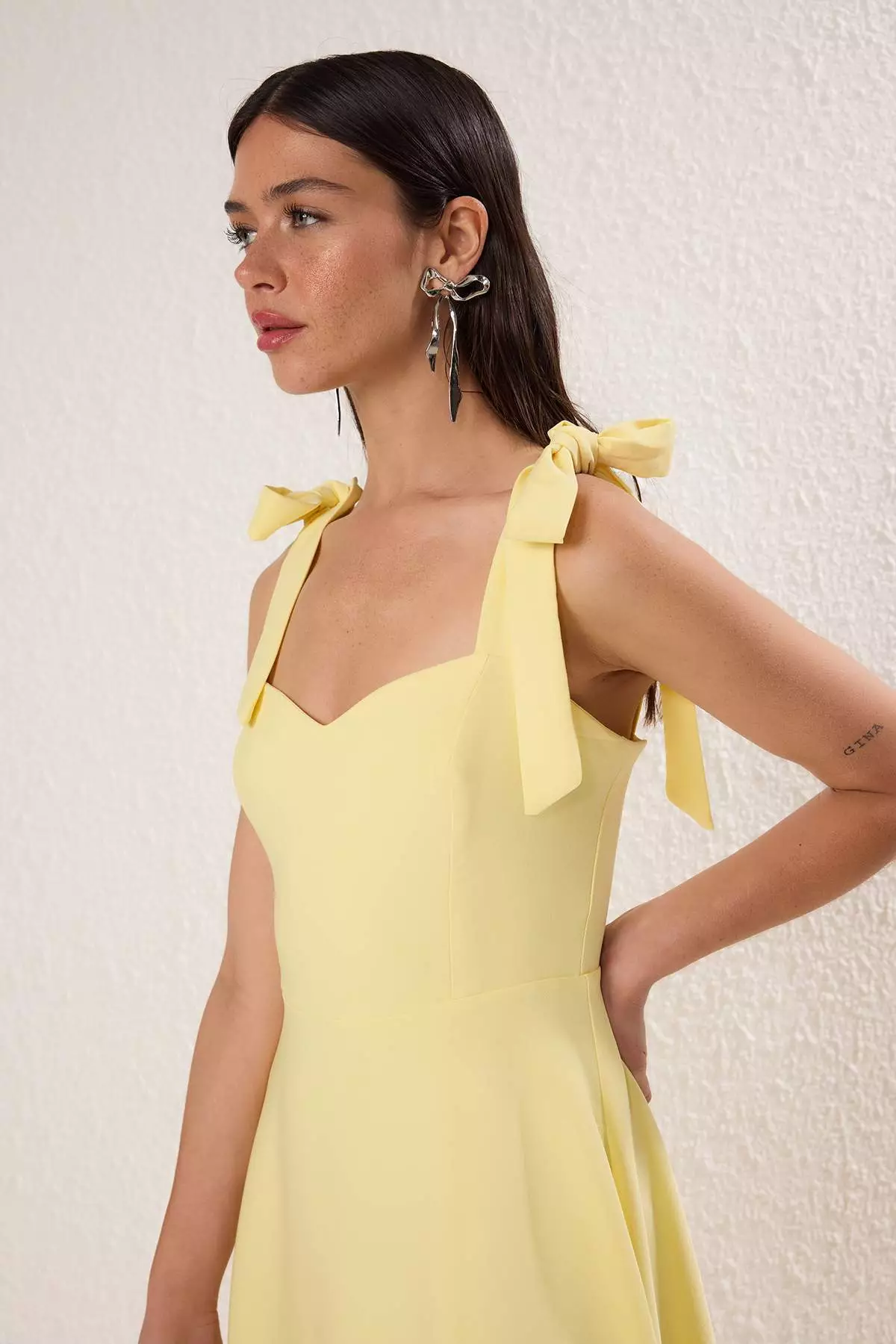 Light Yellow A Line Strap Lacing Detailing Midi Stylish Evening Dress