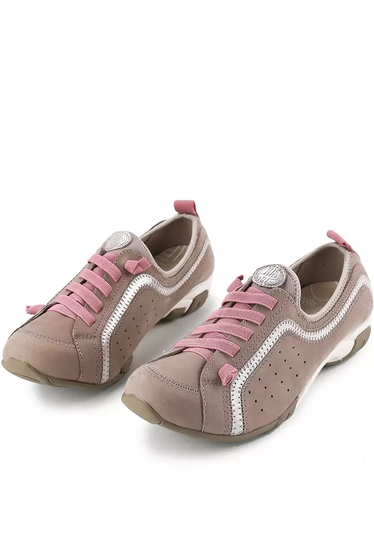 Ladies Casual - Qualify