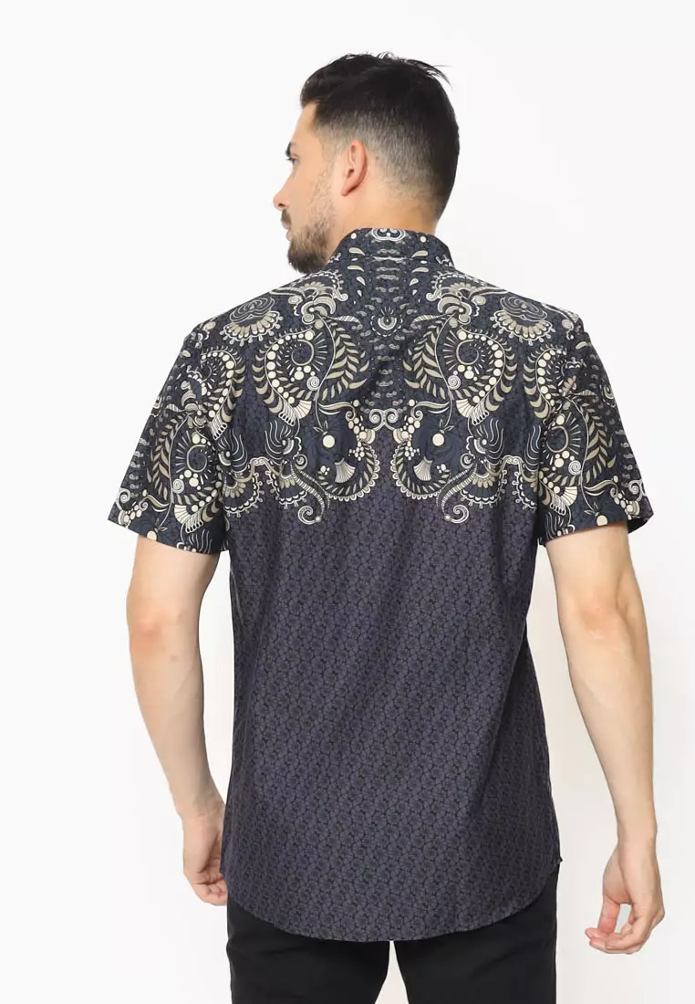 MAGINOT CAKRA NAVY Batik Slim Fit Lengan Pendek