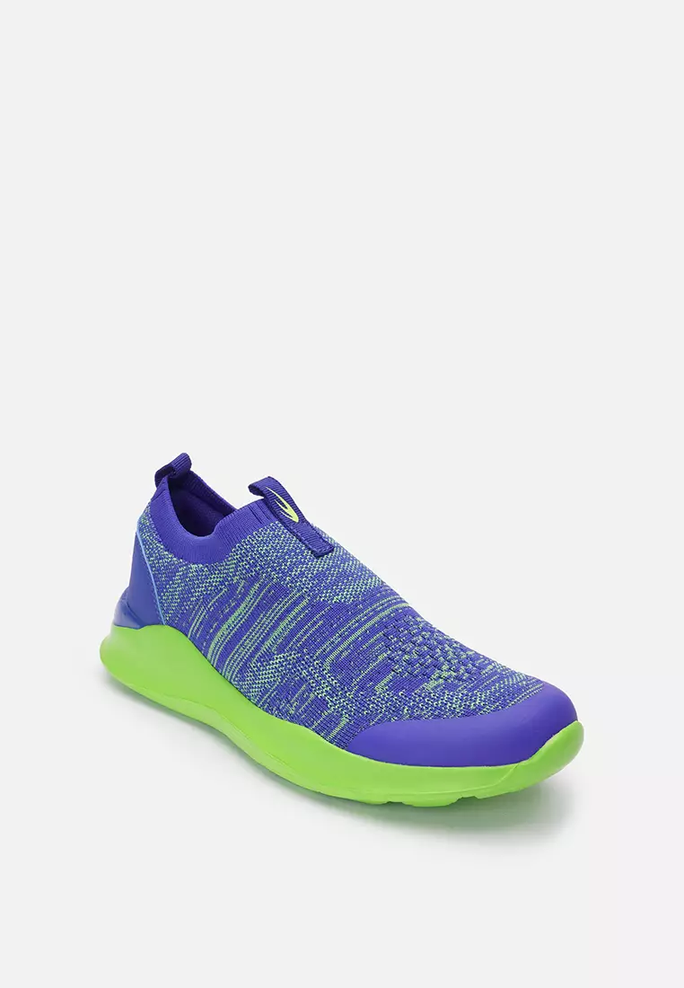 World balance on sale water shoes