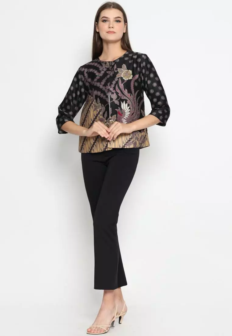 Blazer Batik Wanita - Bhatara Batik Tasya - Atasan Batik Modern Lengan Panjang
