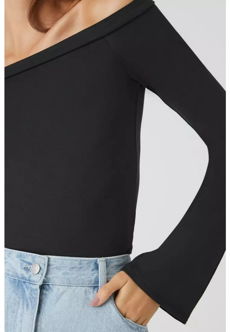 Forever 21 black off the shoulder top outlet