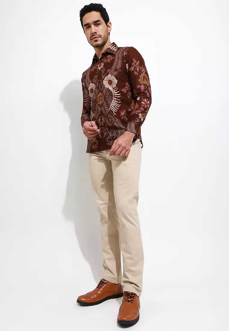 Banowati Coklat Kemeja Batik Pria Premium Slimfit Modern Lengan Panjang