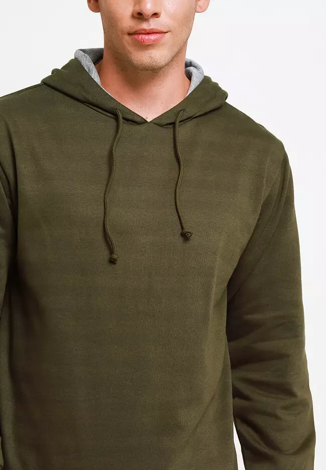 Sweater Lengan Panjang