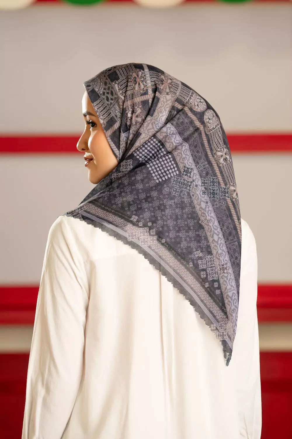 Klamby - Neera Scarf Ash Tapestry