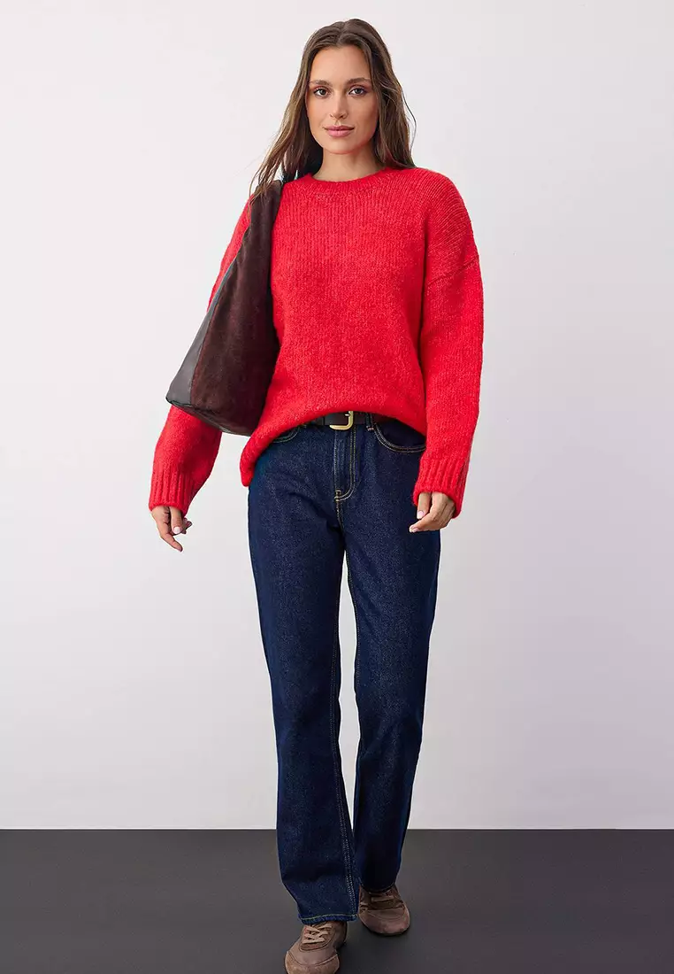 Wardrobe Essentials Red Soft Textured Loose Fit Basic Knit Sweater | Twoaw26Kz00073