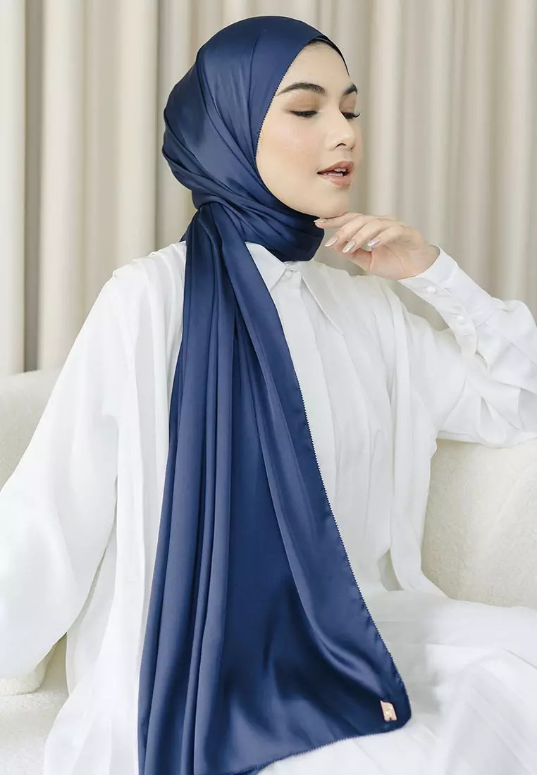 Medina Eyelash Shawl Deep Blue