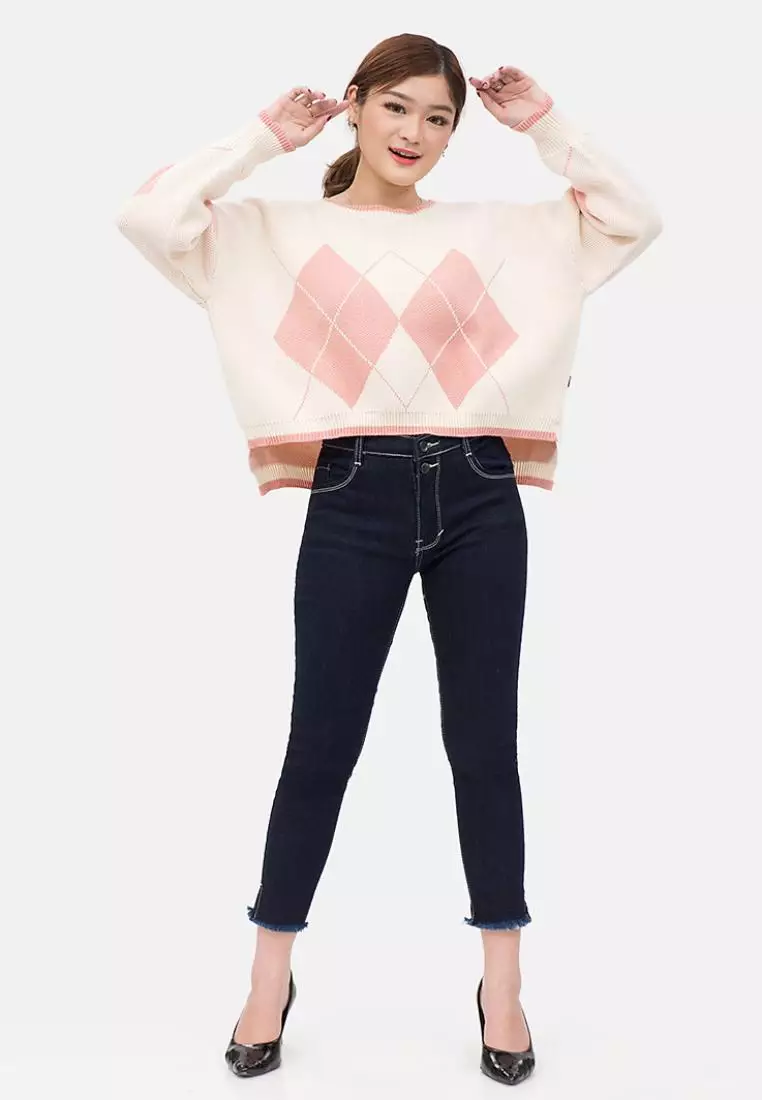 Diamond Crop Sweater in Pink