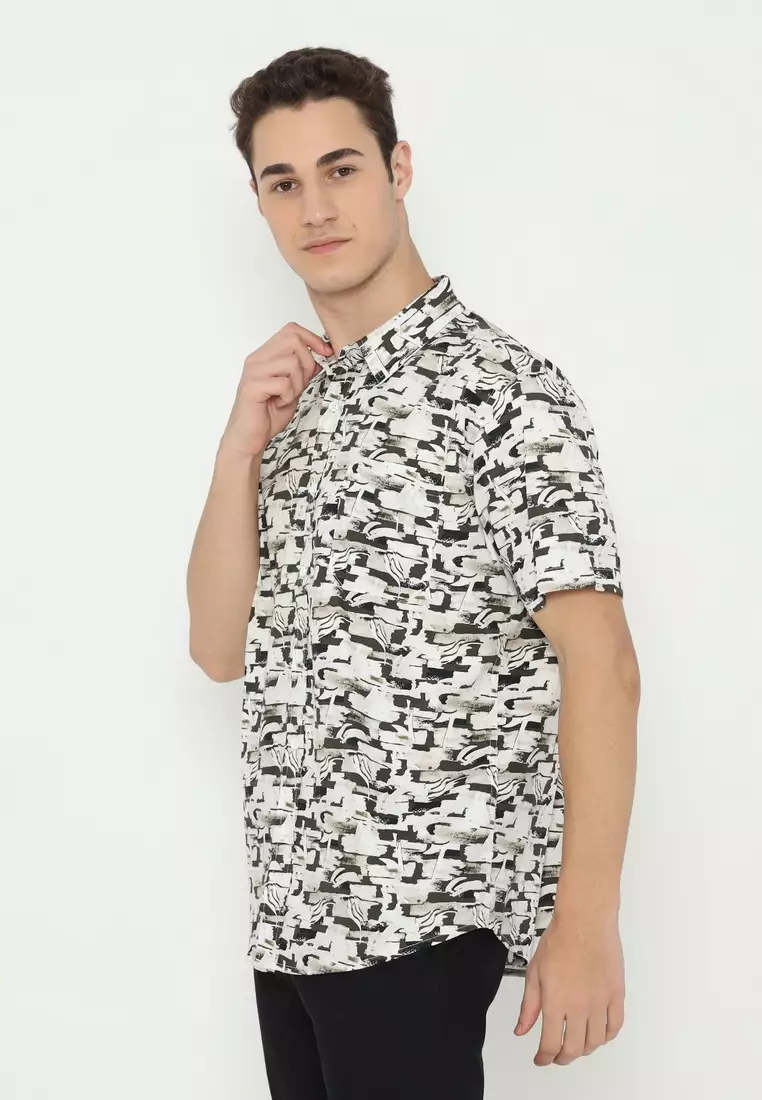 POLICE Kemeja Printing Cotton Tencel Regular Fit Pria