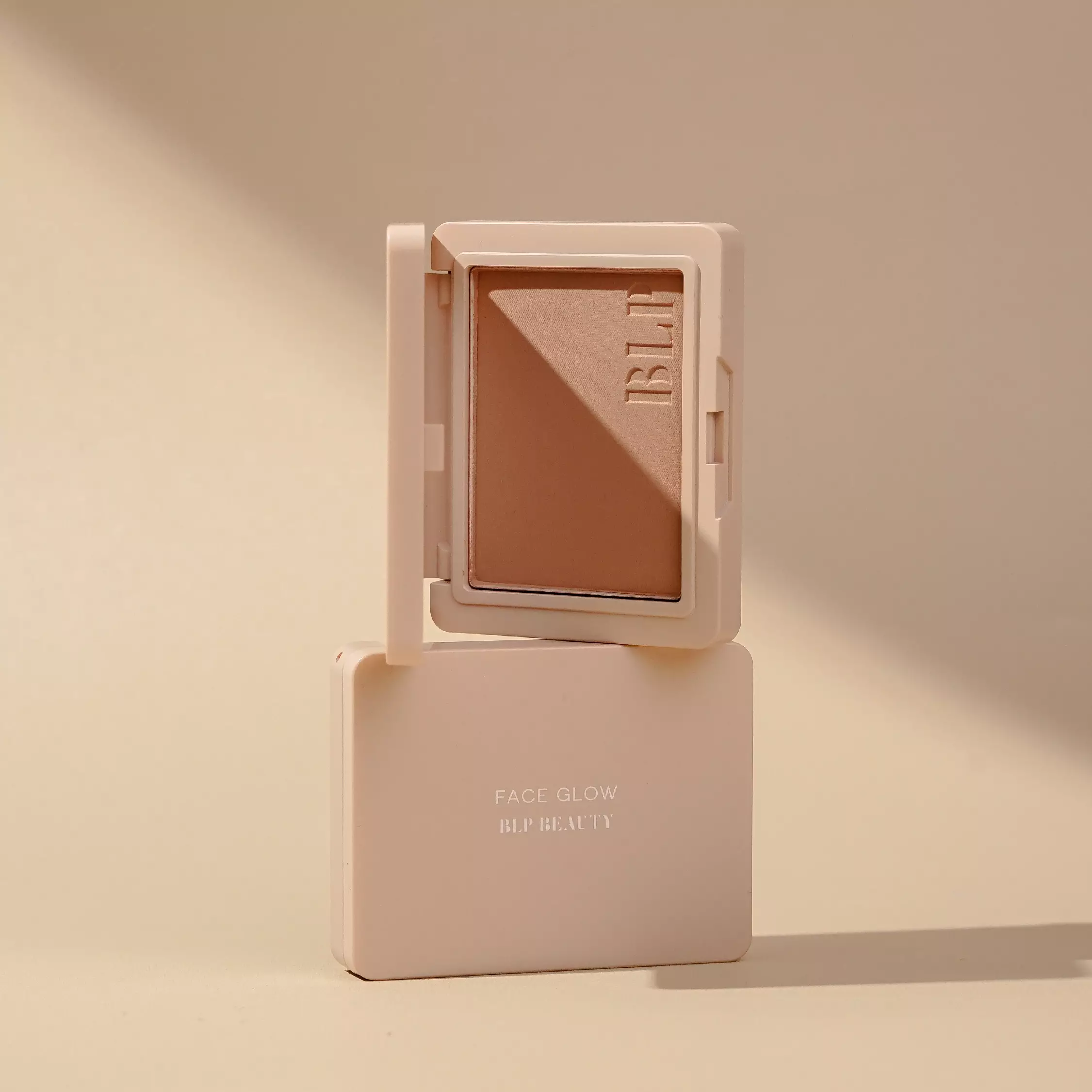 BLP - Face Glow - Coconut - 4.5g - Bronzer