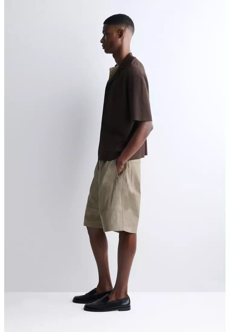COTTON ELASTICATED KNEE-LENGTH SHORTS