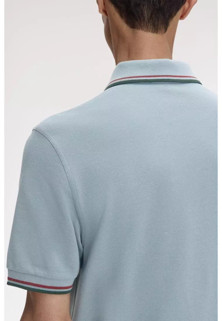 Fred Perry M3600 Twin Tipped Fred Perry Shirt (Stockport Blue / Oxblood / Grassroots)