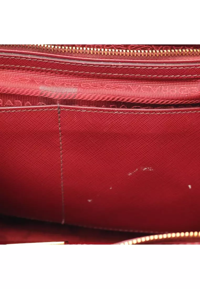 Pre-Loved Prada triangle logo Handbag Saffiano leather Bordeaux Red 2WAY