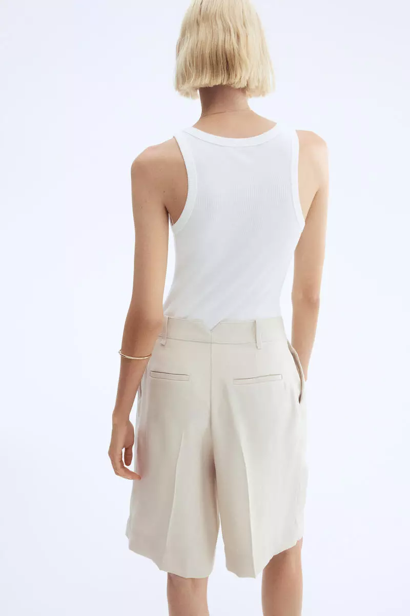 Tailored Bermuda shorts