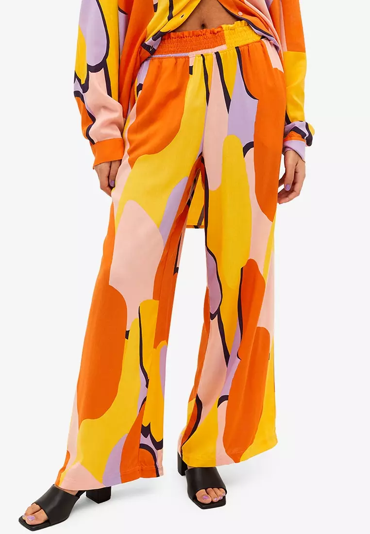 Fun flowy pants outlet