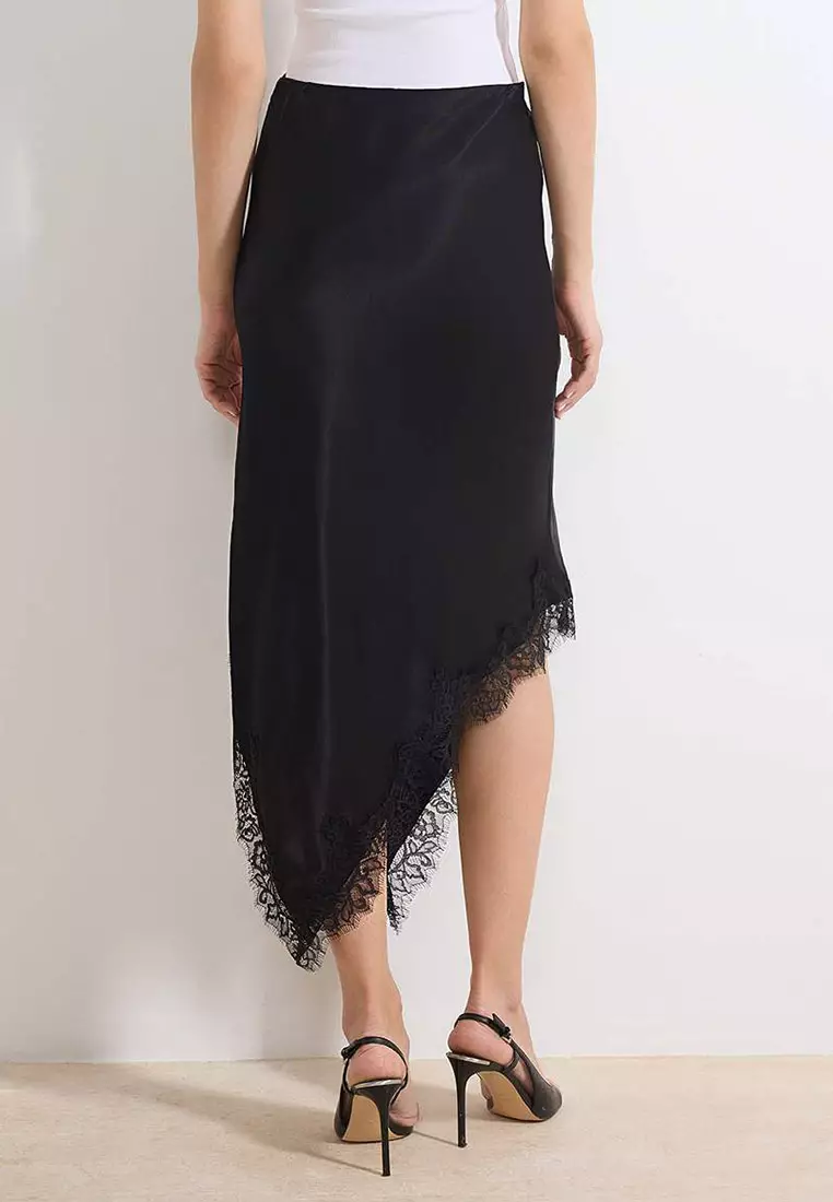 Black Asymmetric Cut Lace Detailed Woven Satin Midi Skirt Twoss26Et3