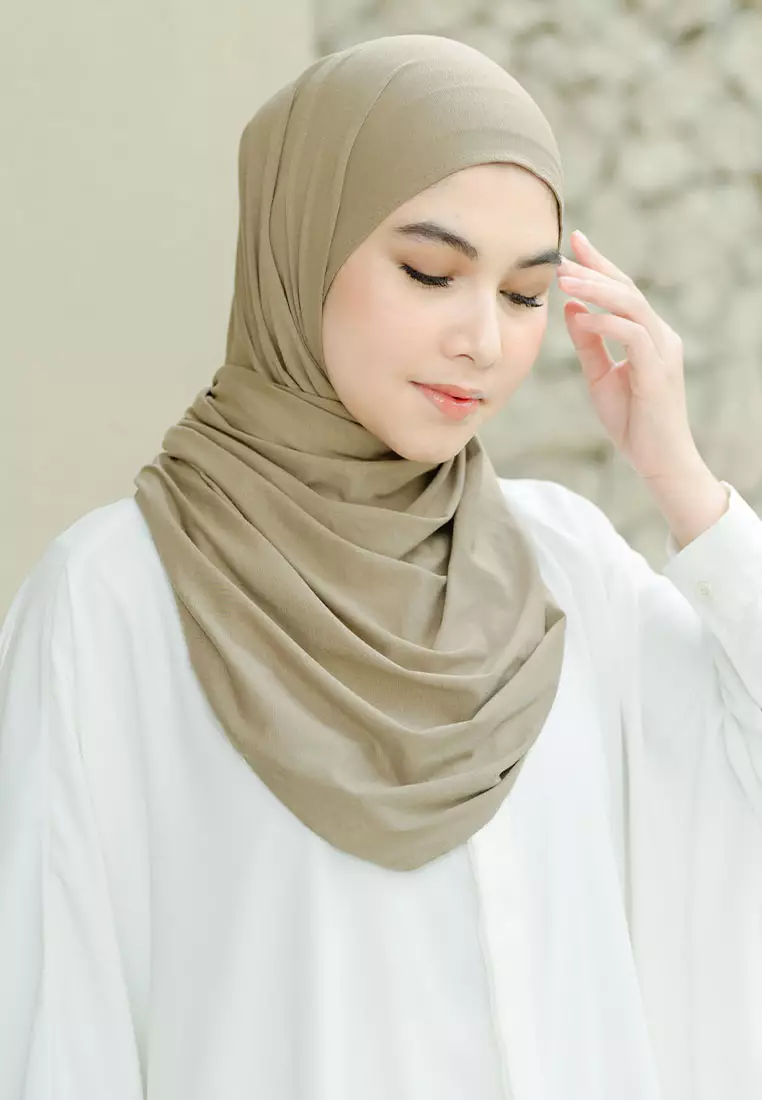 Tana Shawl Taupe Grey