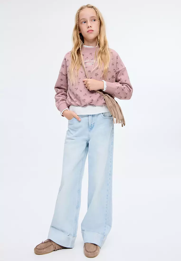 Embroidered Sweatshirt With Floral Pattern