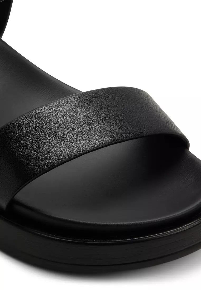 Calma Flat Sandals