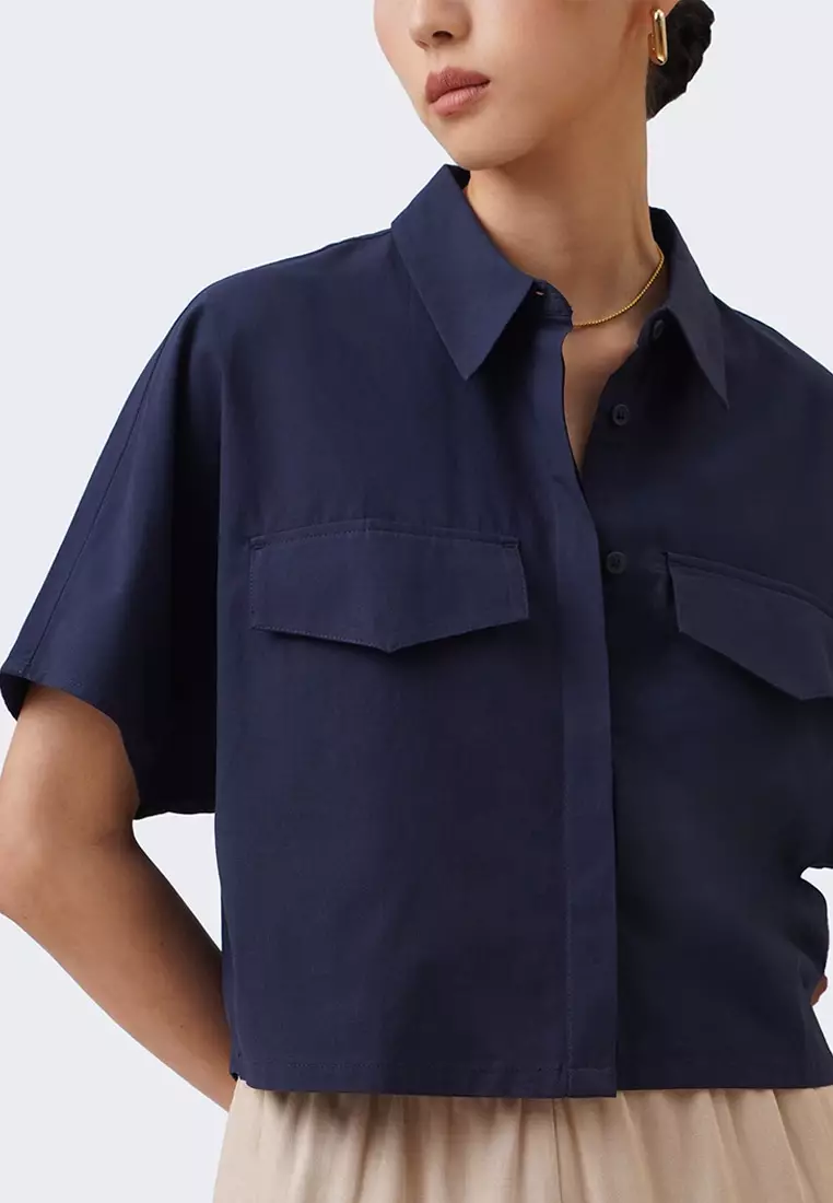 Women's Cropped Triangle Flap Pockets Shirt