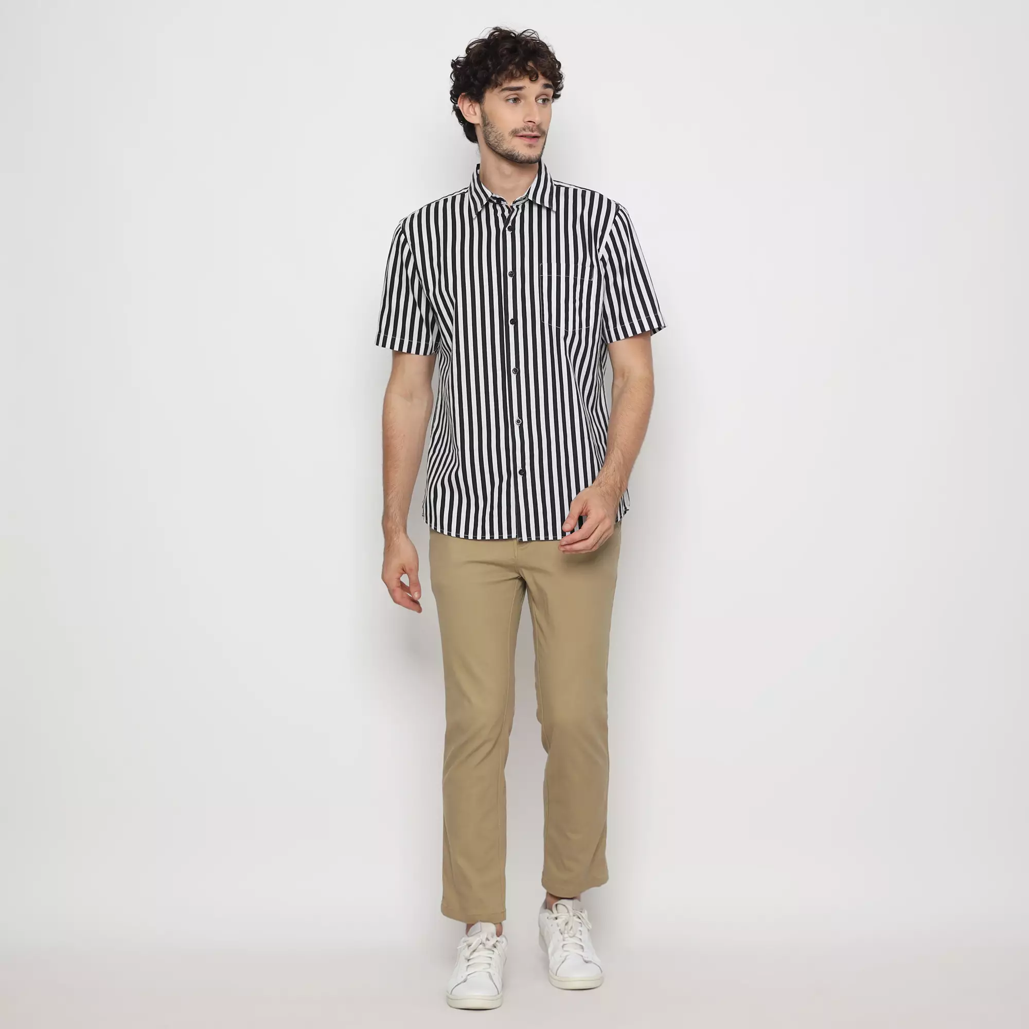 Platini Kemeja Salur Pria Lengan Pendek Katun Hitam Putih 73447