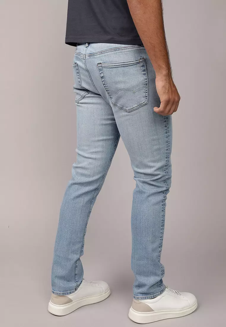 Medium Clean Slim Fit Jeans