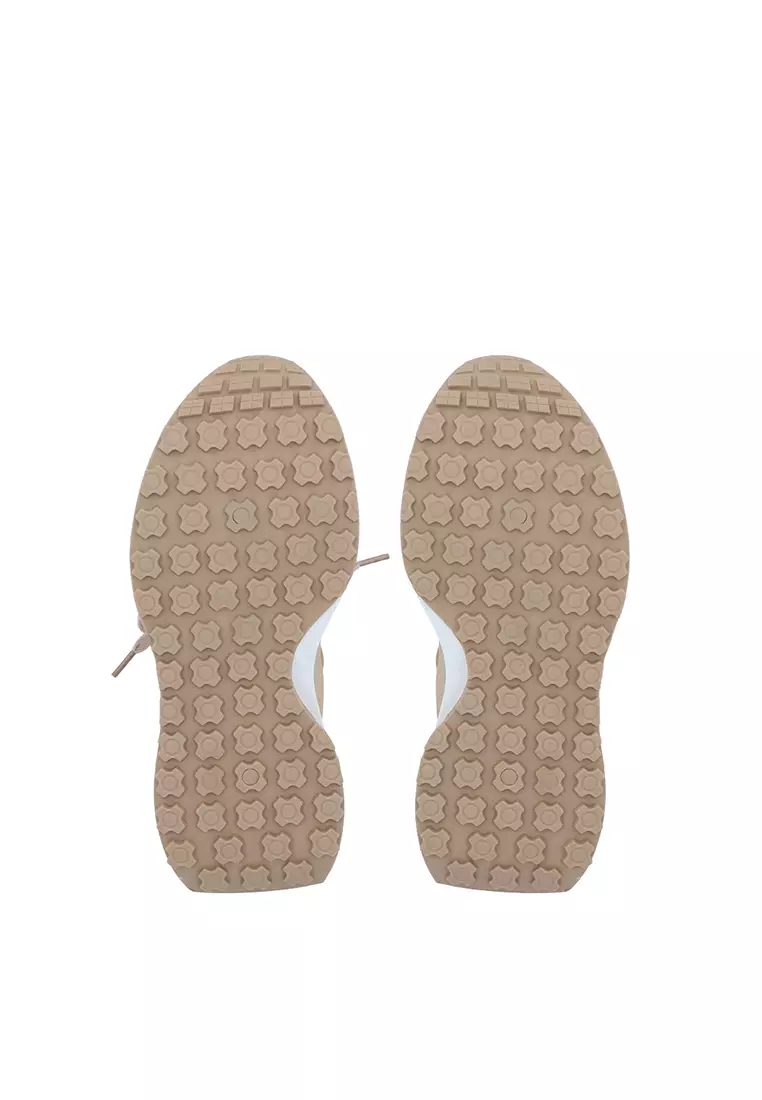 Medium Brown The Pacer Sneakers