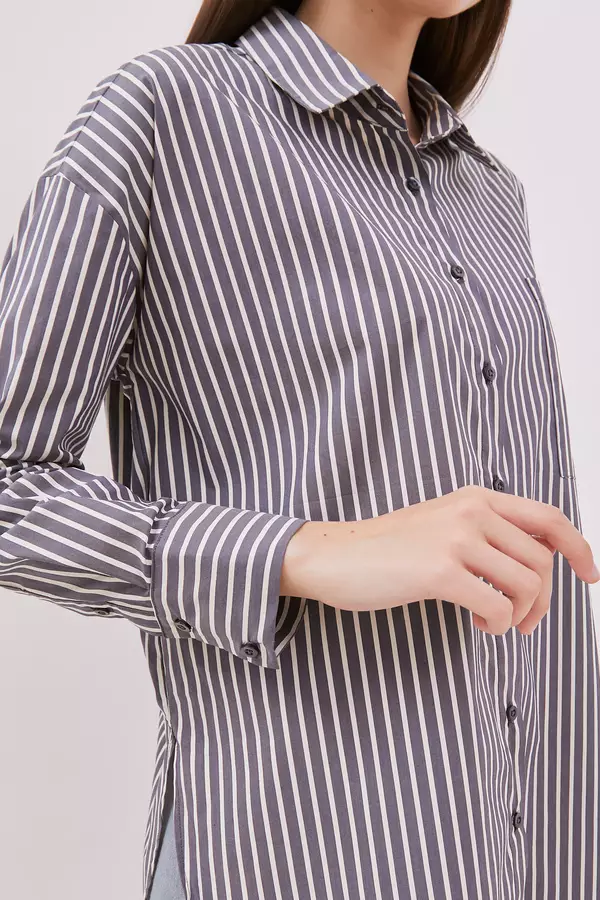MINIMAL - Daliva - Kemeja Motif Garis - Navy Colour Navy