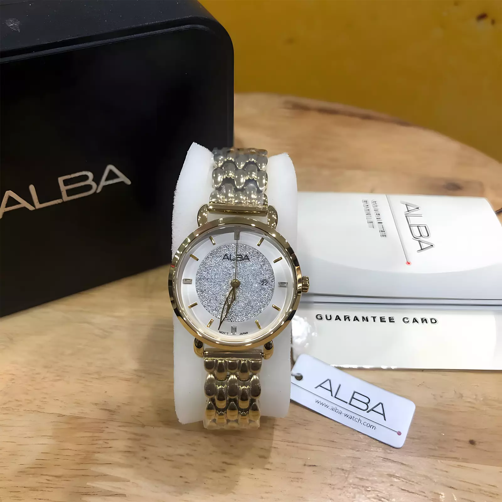 Alba Fashion Series - Jam Tangan Analog Wanita - All Gold Stainless Steel - AH7DS8X1