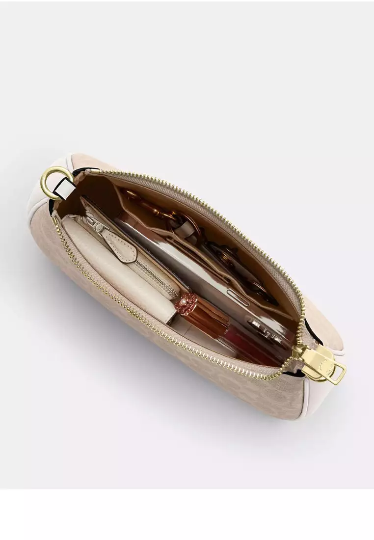 Teri Shoulder Bag In Signature Canvas